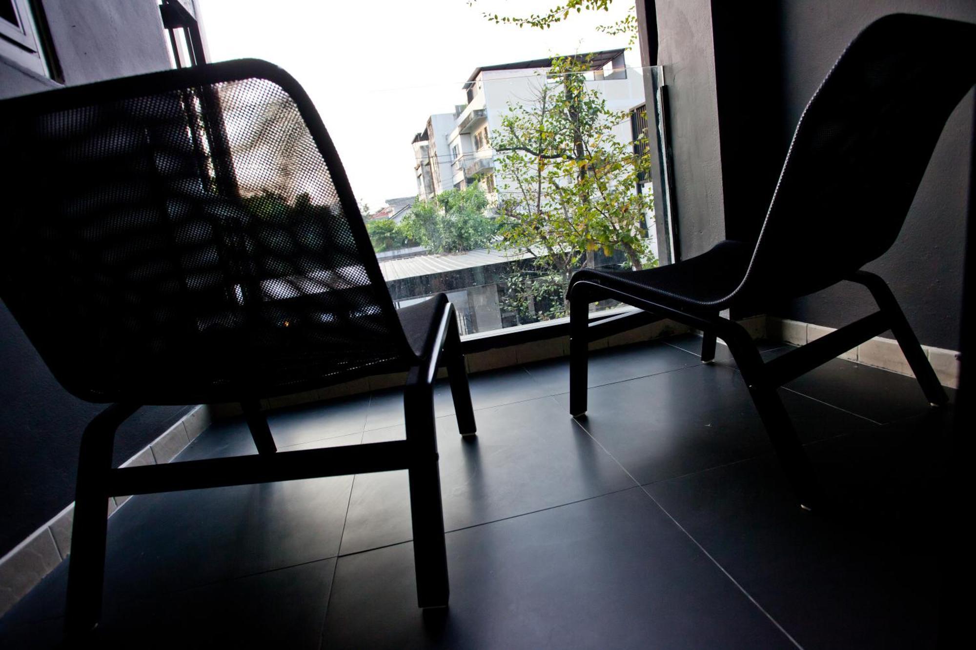 Bed Phrasingh-Adults Only Hotel Chiang Mai Room photo