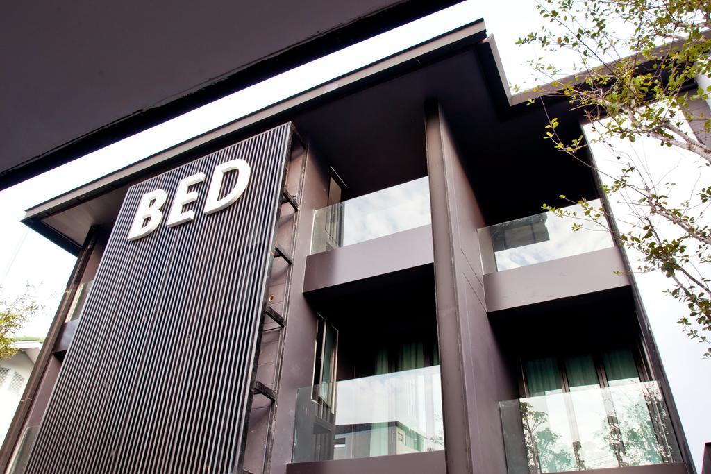Bed Phrasingh-Adults Only Hotel Chiang Mai Exterior photo