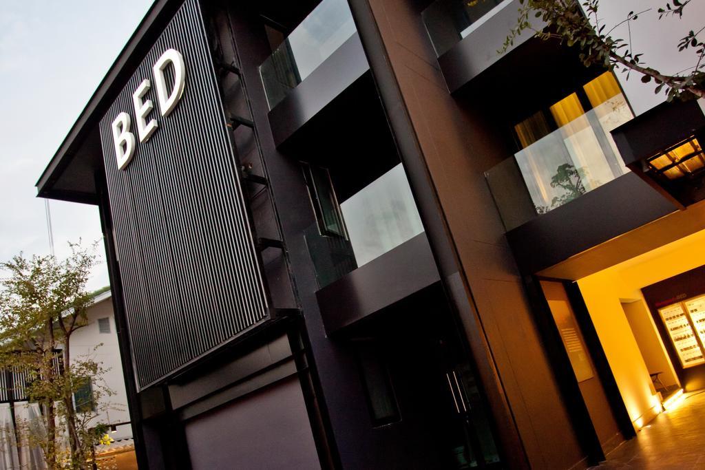 Bed Phrasingh-Adults Only Hotel Chiang Mai Exterior photo