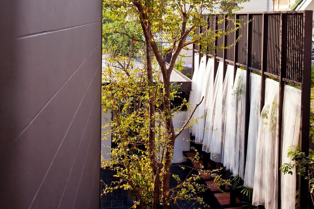 Bed Phrasingh-Adults Only Hotel Chiang Mai Exterior photo