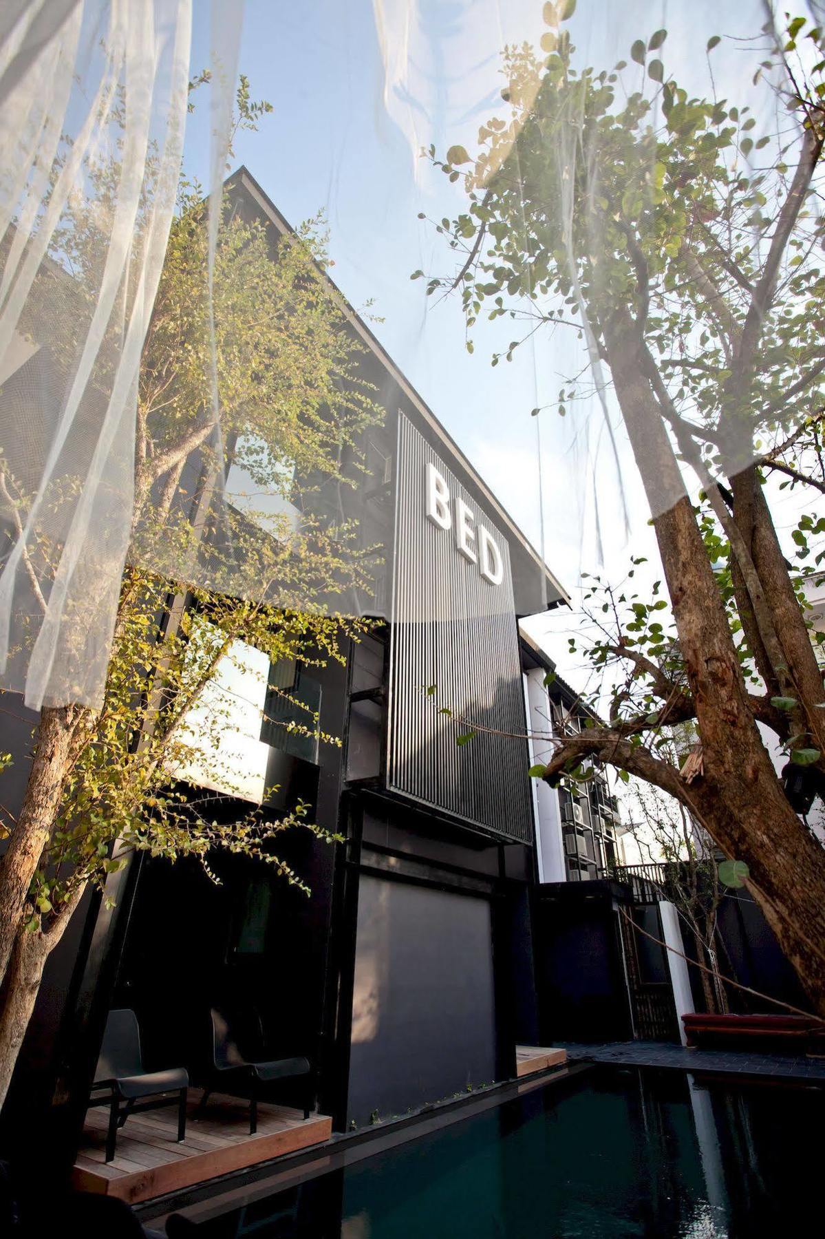 Bed Phrasingh-Adults Only Hotel Chiang Mai Exterior photo