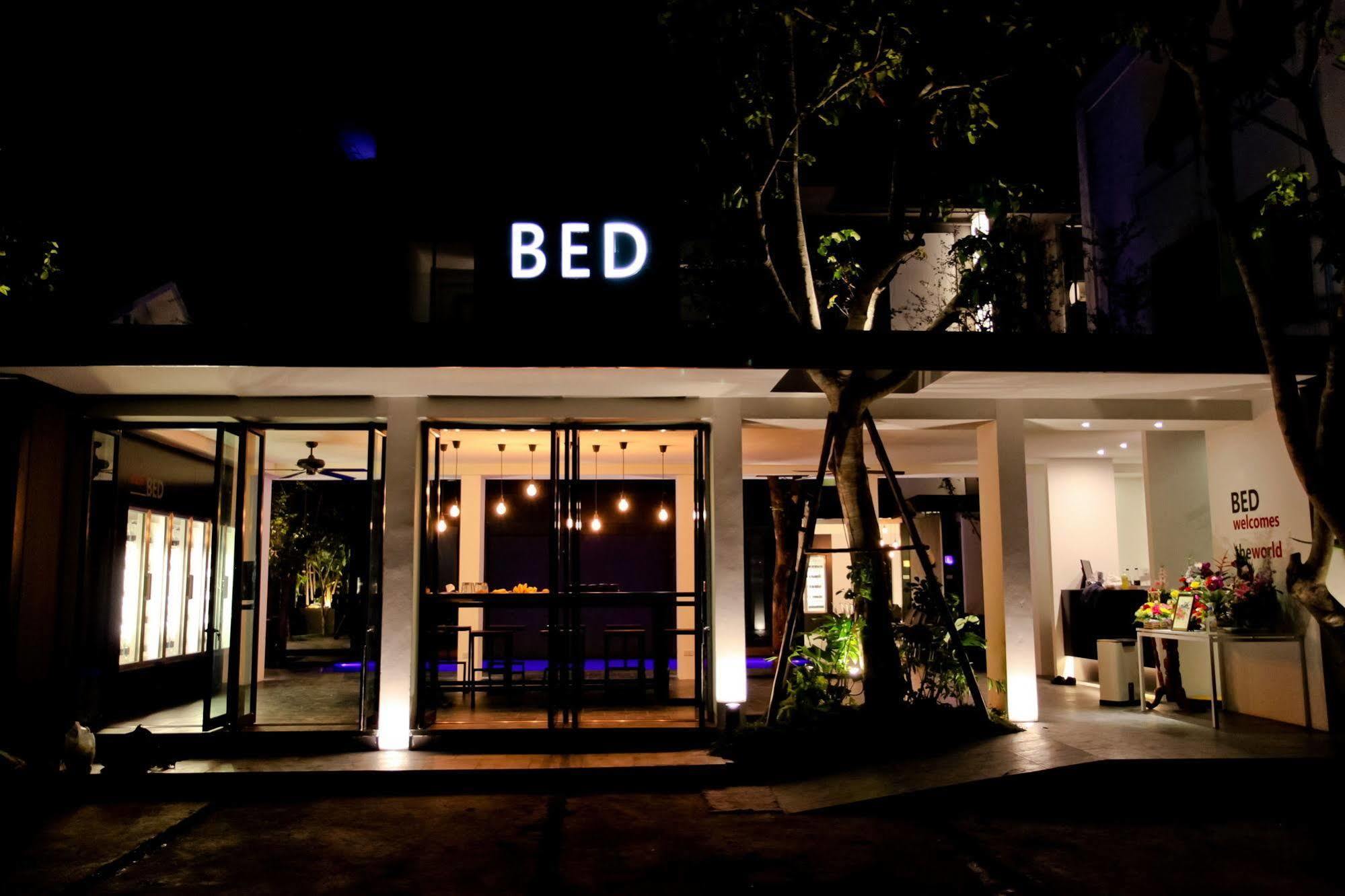 Bed Phrasingh-Adults Only Hotel Chiang Mai Exterior photo