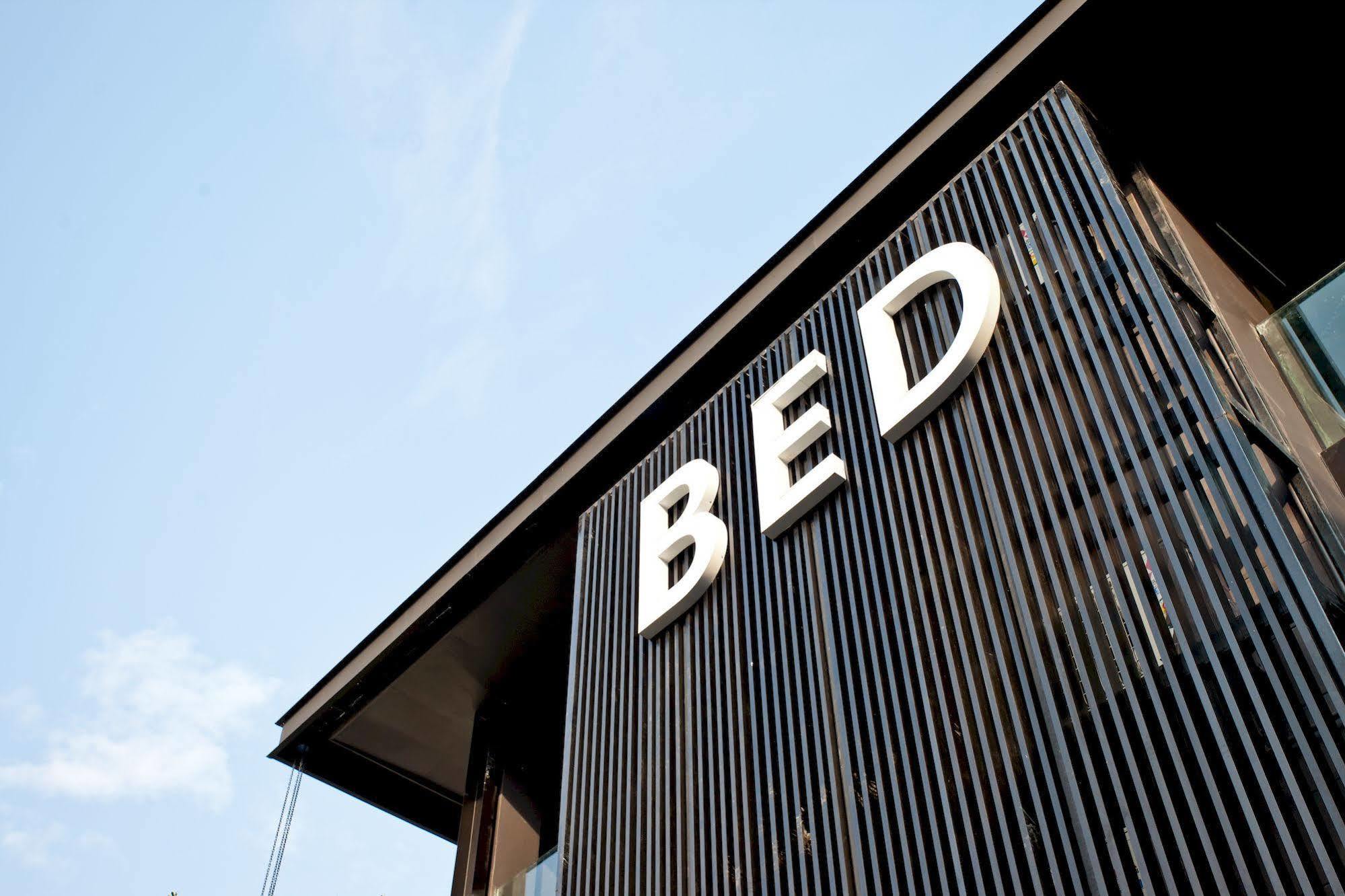 Bed Phrasingh-Adults Only Hotel Chiang Mai Exterior photo