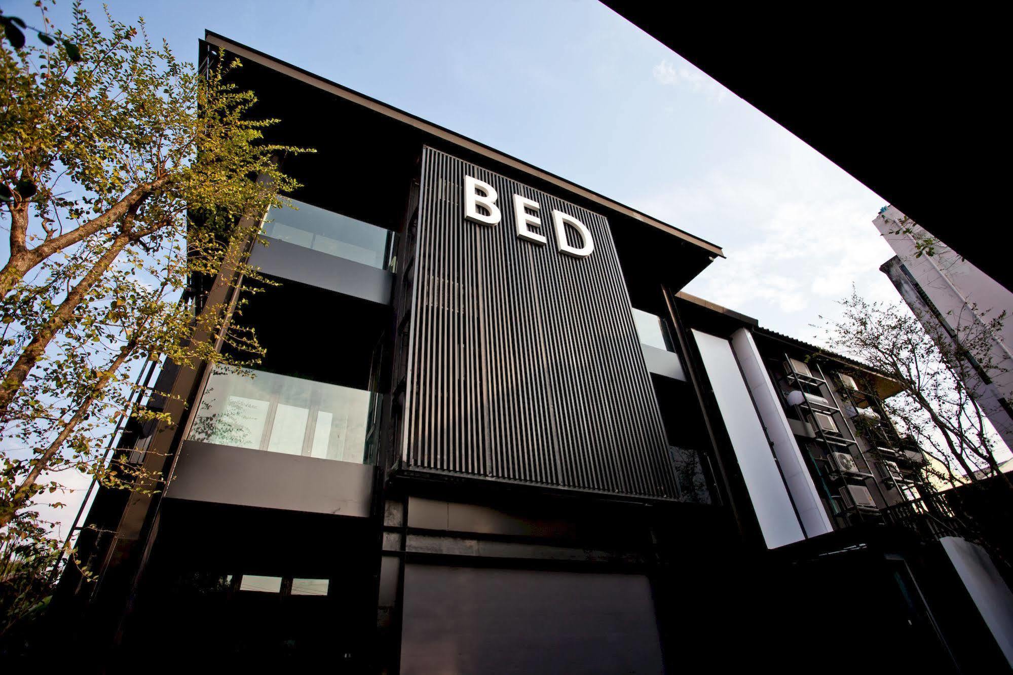 Bed Phrasingh-Adults Only Hotel Chiang Mai Exterior photo