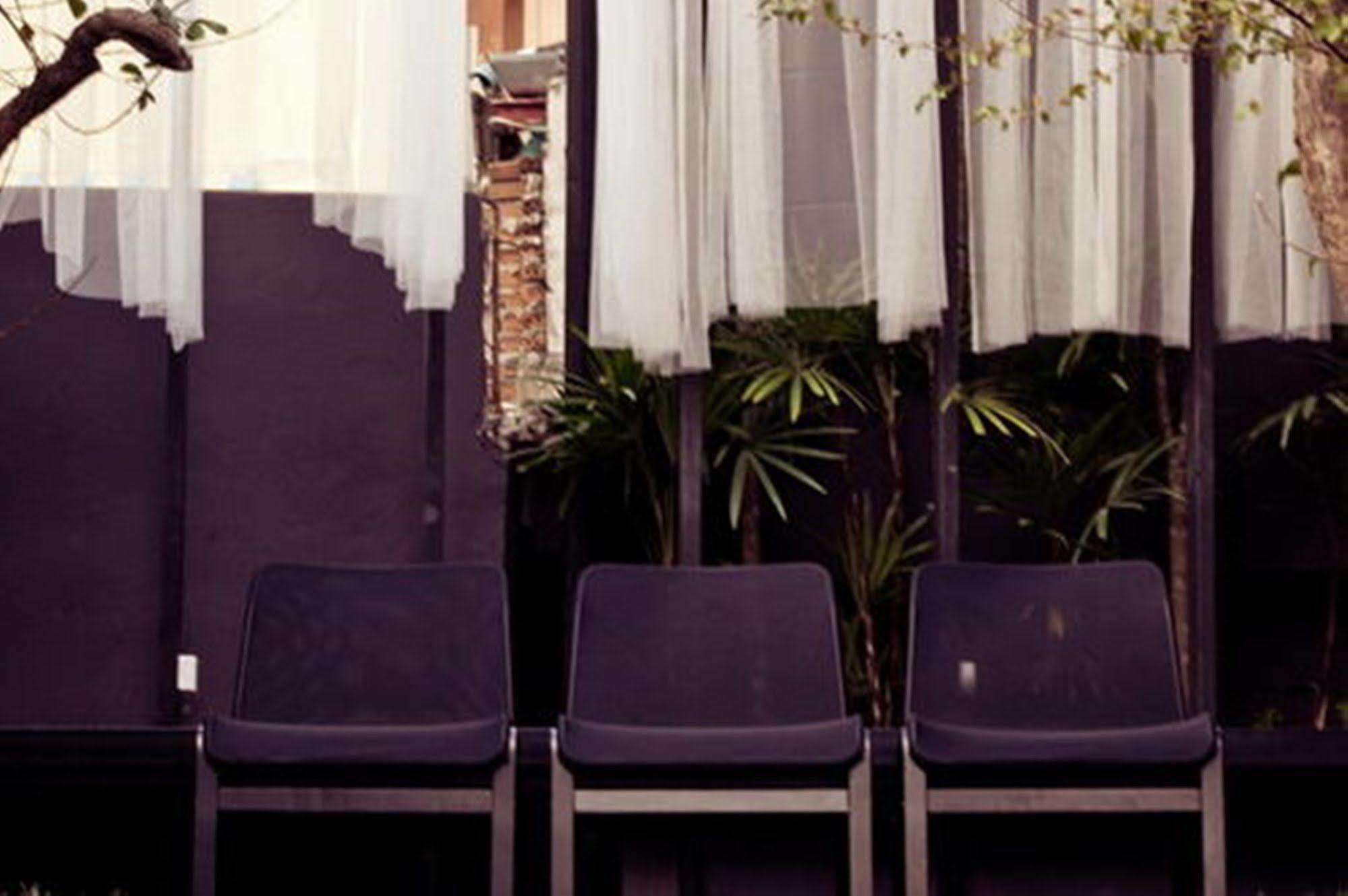 Bed Phrasingh-Adults Only Hotel Chiang Mai Exterior photo