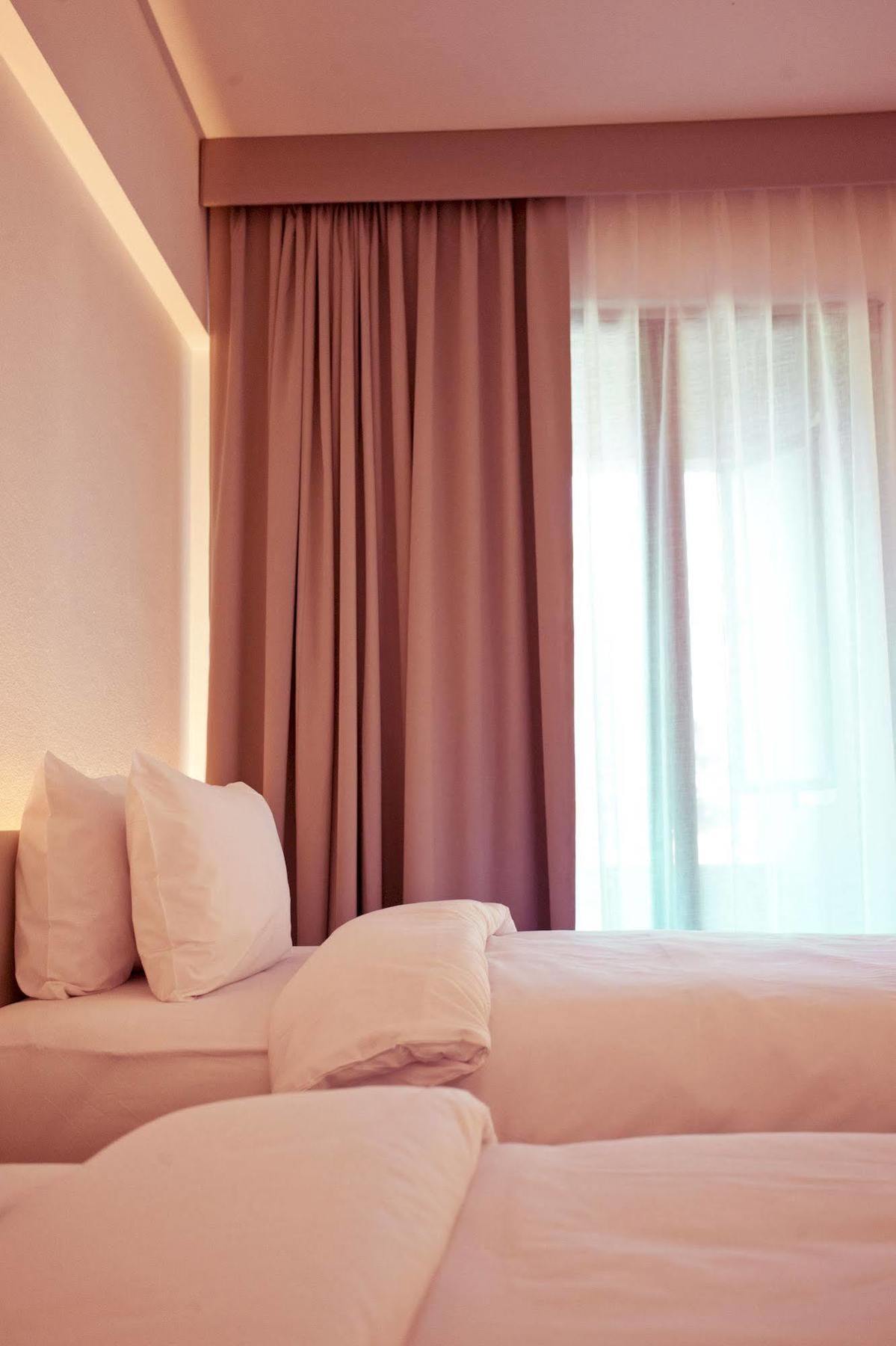 Bed Phrasingh-Adults Only Hotel Chiang Mai Exterior photo