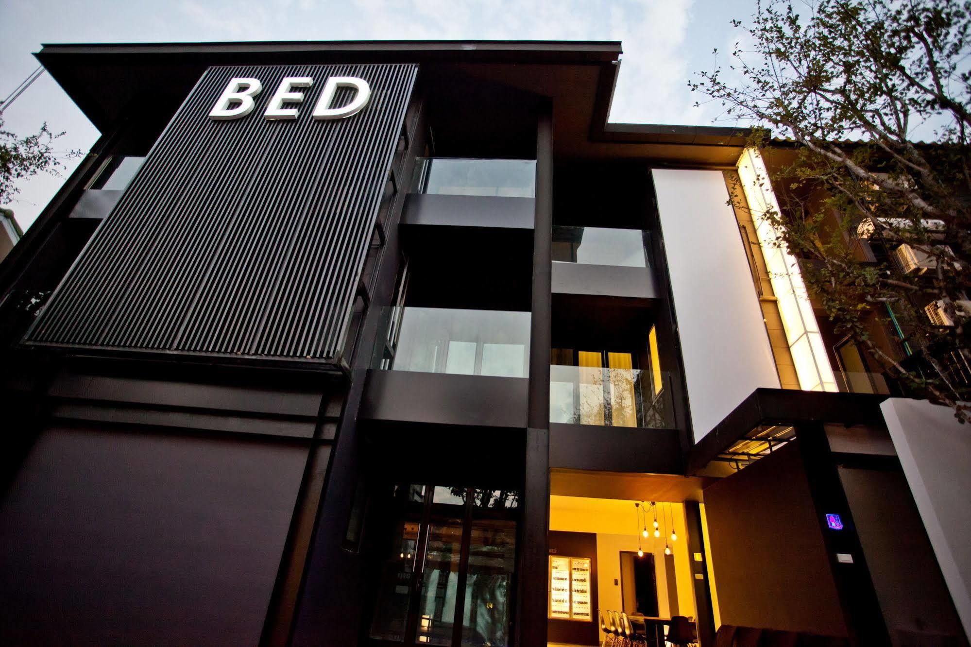 Bed Phrasingh-Adults Only Hotel Chiang Mai Exterior photo