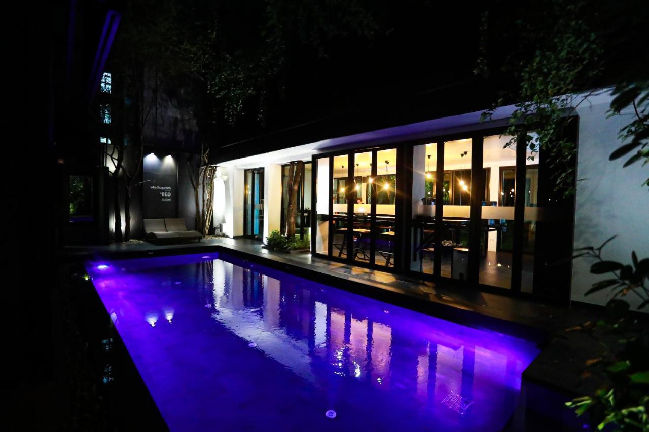 Bed Phrasingh-Adults Only Hotel Chiang Mai Exterior photo