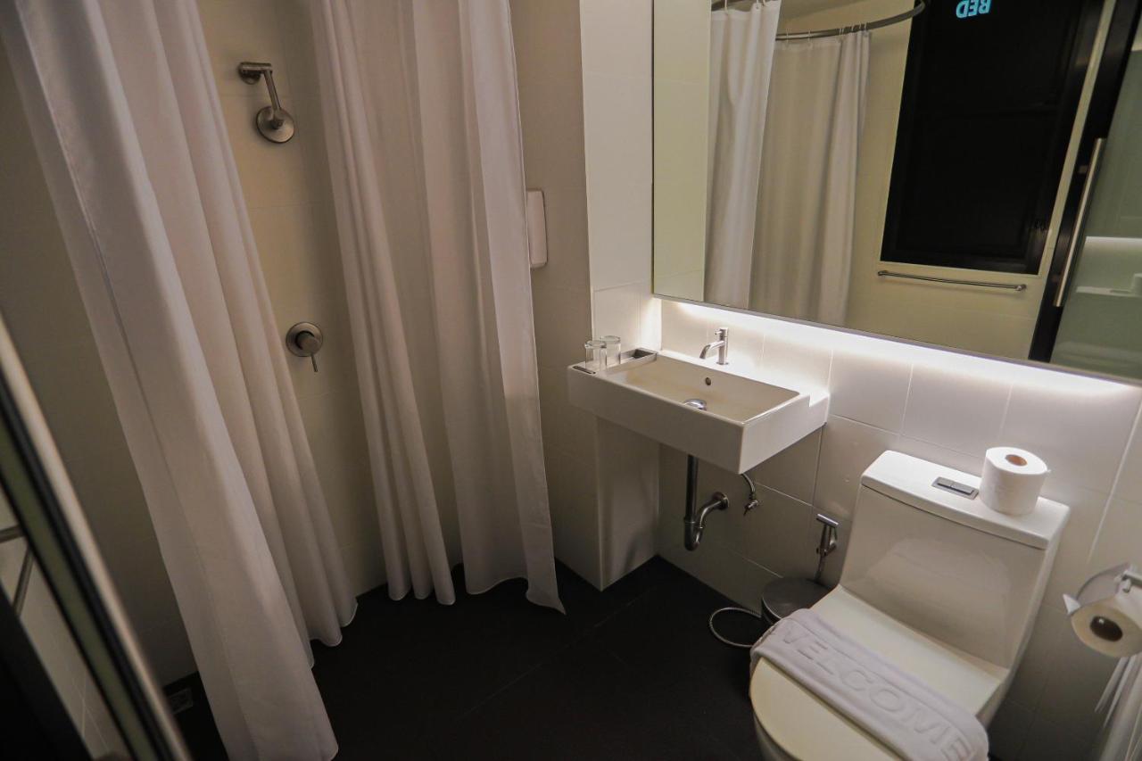 Bed Phrasingh-Adults Only Hotel Chiang Mai Exterior photo